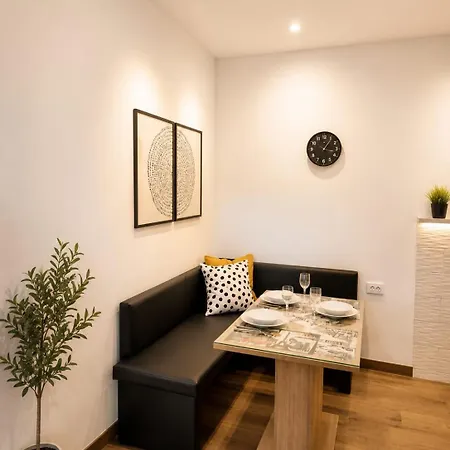 Dominik Appartement *